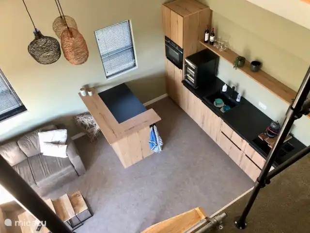 Entre les collines du vieux village | Pays-Bas, Hollande méridionale, Ouddorp - maison de vacances Vue du loft/chambre vers la cuisine