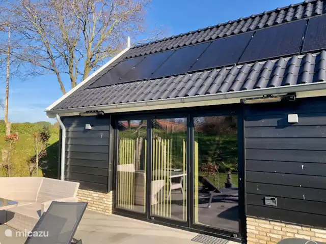 Entre les collines du vieux village | Pays-Bas, Hollande méridionale, Ouddorp - maison de vacances Vue des portes-fenêtres