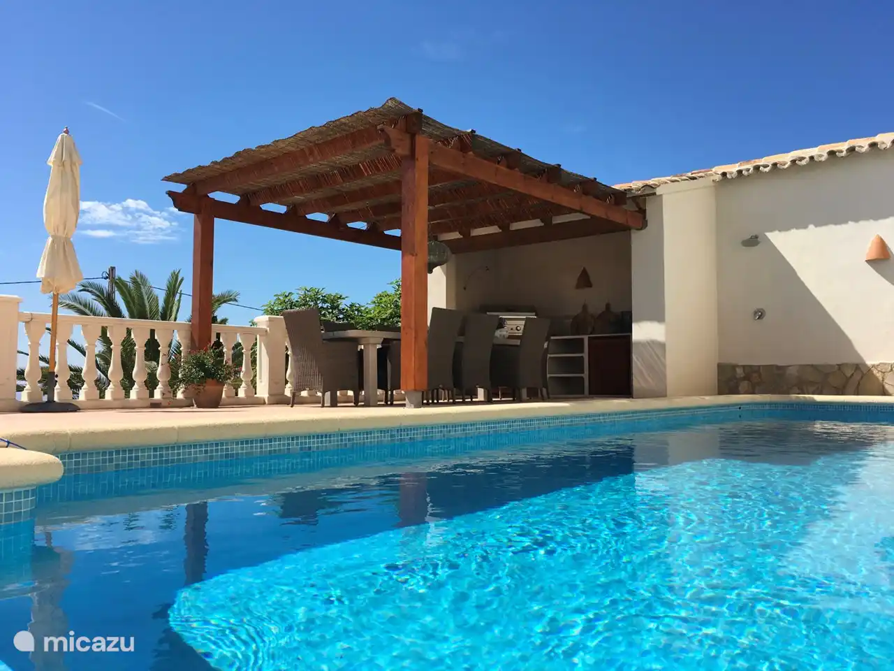 beheiztes Schwimmbecken