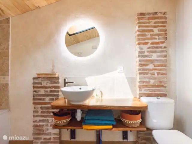 villenouve en Francia, Alto Garnoa, Villenouvelle - casa vacacional El cuarto de baño