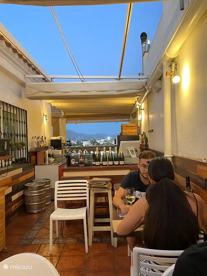 Ein Beispiel für die vielen stimmungsvollen Restaurants im Zentrum von Nerja
