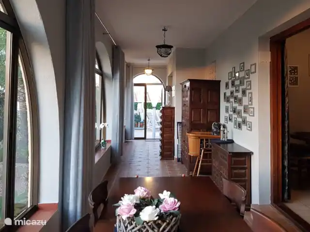 Casa Mi Pajobe (2 chambres/max 4 pers) | Espagne, Costa Blanca, Benidorm - villa la naya donne une belle vue sur le jardin. Par la naya, vous avez accès à la cour avec piscine.