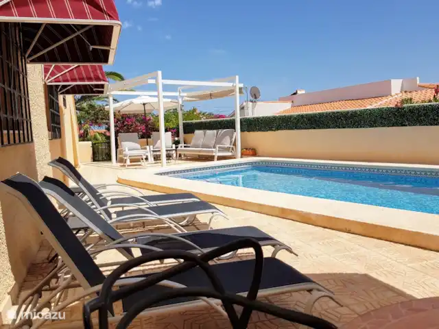 Casa Mi Pajobe (2 chambres/max 4 pers) | Espagne, Costa Blanca, Benidorm - villa avec piscine privée (8 x 4) avec marches.