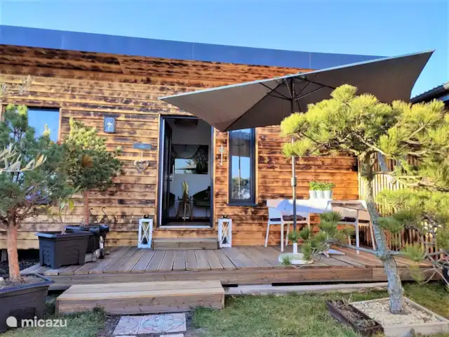 Fietsen, Hongarije, Gyor-Moson-Sopron, Fertőrákos, tiny house Superior Tinyhouse aan Neusiedlersee Fietsen, Hongarije, Gyor-Moson-Sopron, Fertőrákos, tiny house Superior Tinyhouse aan Neusiedlersee