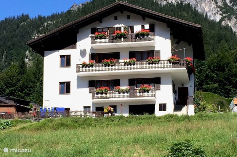Vakantiehuis Oostenrijk, Vorarlberg, Wald am Arlberg Appartement Landhaus Waldblick apartment Otmar