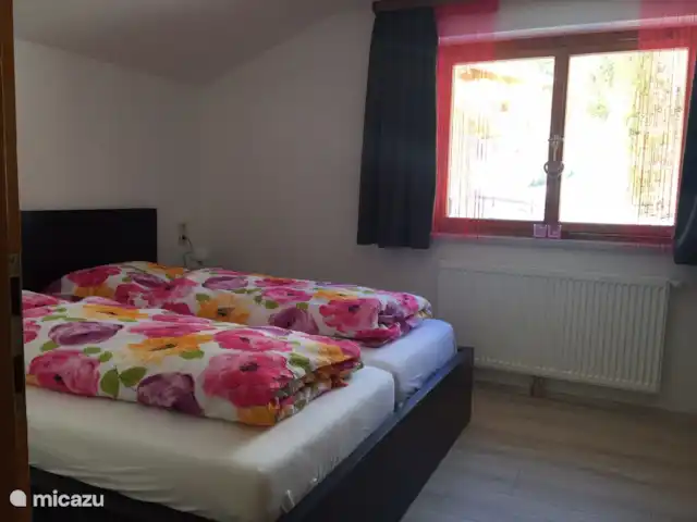 Landhaus Waldblick apartamento Aloisia en Austria, Vorarlberg, Wald am Arlberg - apartamento dormitorio 2