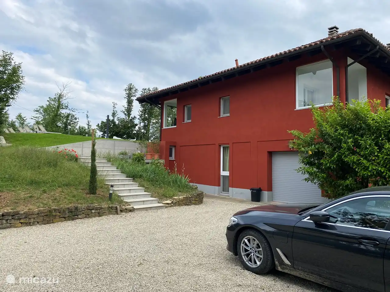 Ausreichend Parkplätze