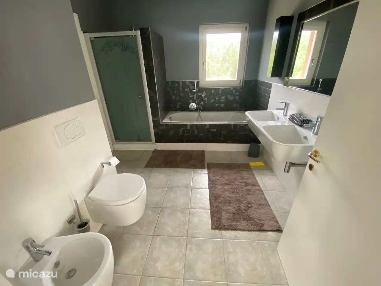 Badezimmer im Obergeschoss