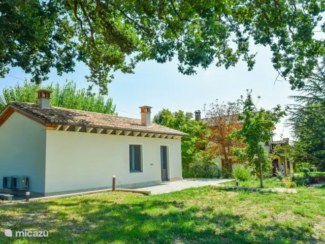 Location de Vacances Italie, Ombrie, Avigliano Umbro, villa - Ombrie du Sud, villa avec piscine privée Dépendance