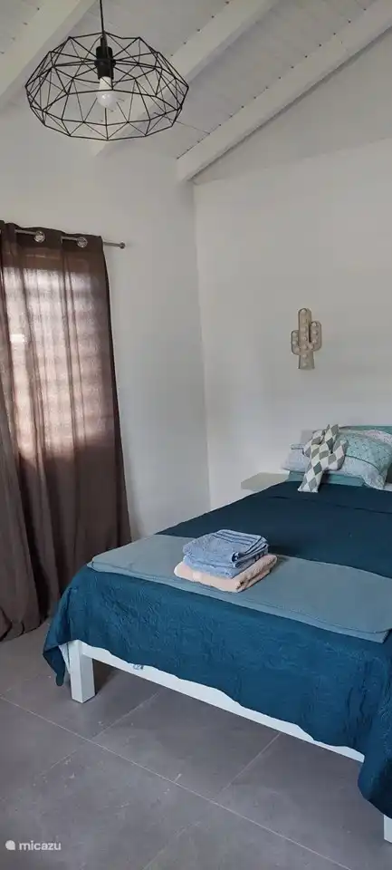 El dormitorio de atrás.