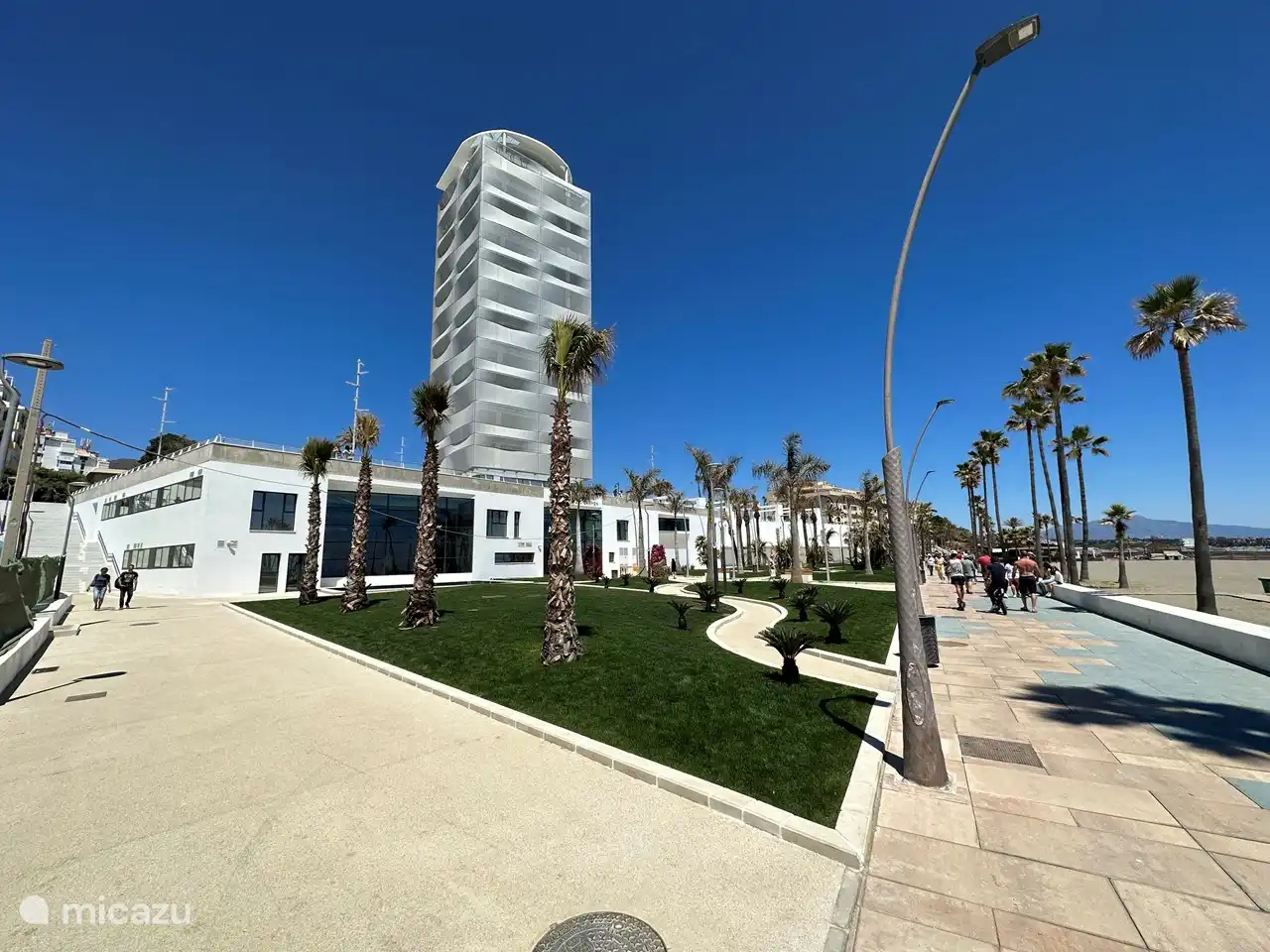 boulevard at Mirador del Carmen