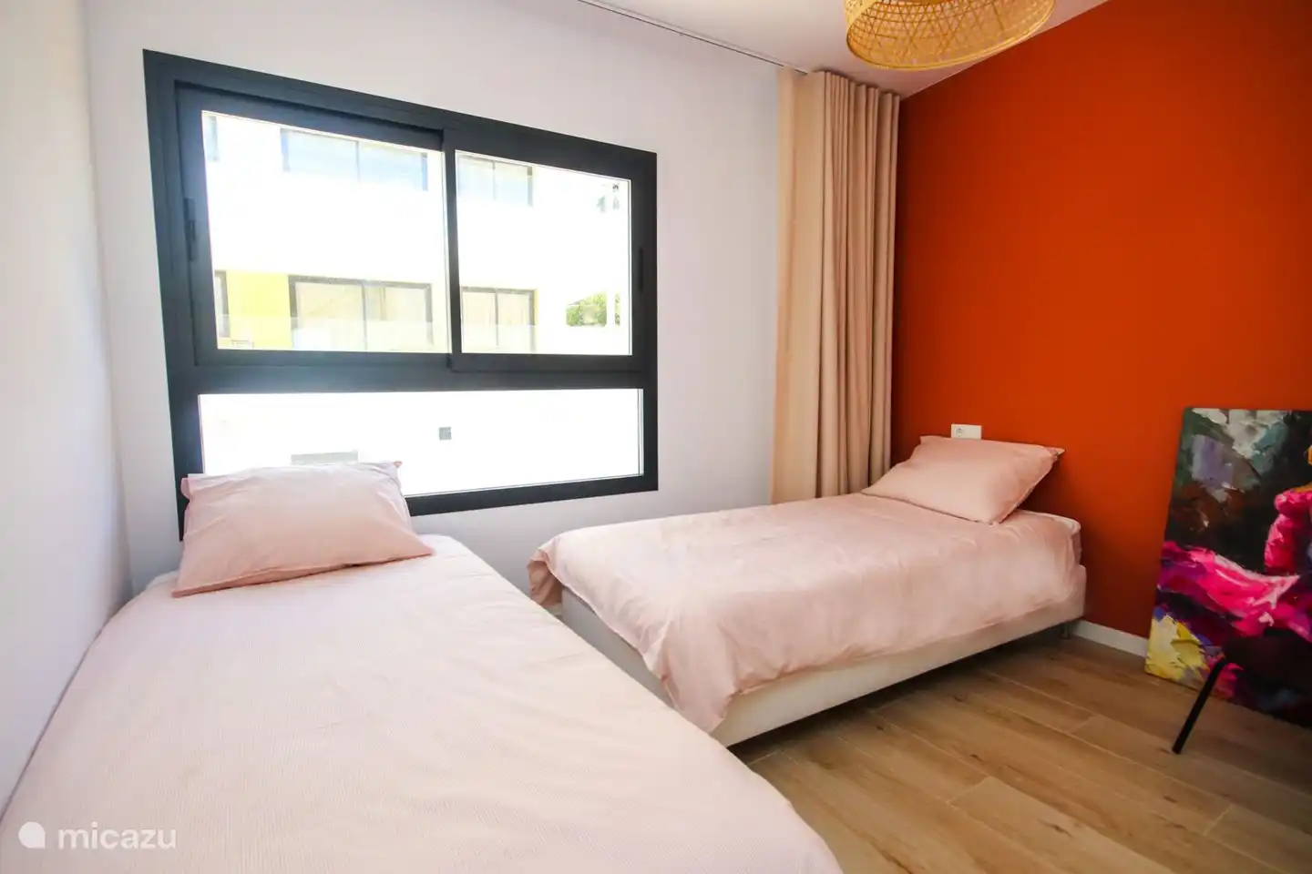 bedroom 3 with 2 separate beds 90x200.
With airconditioning