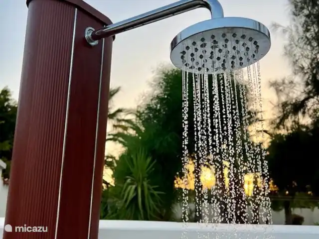 A Casa Mimosa | Espagne, Costa Blanca, Elche - villa La douche extérieure