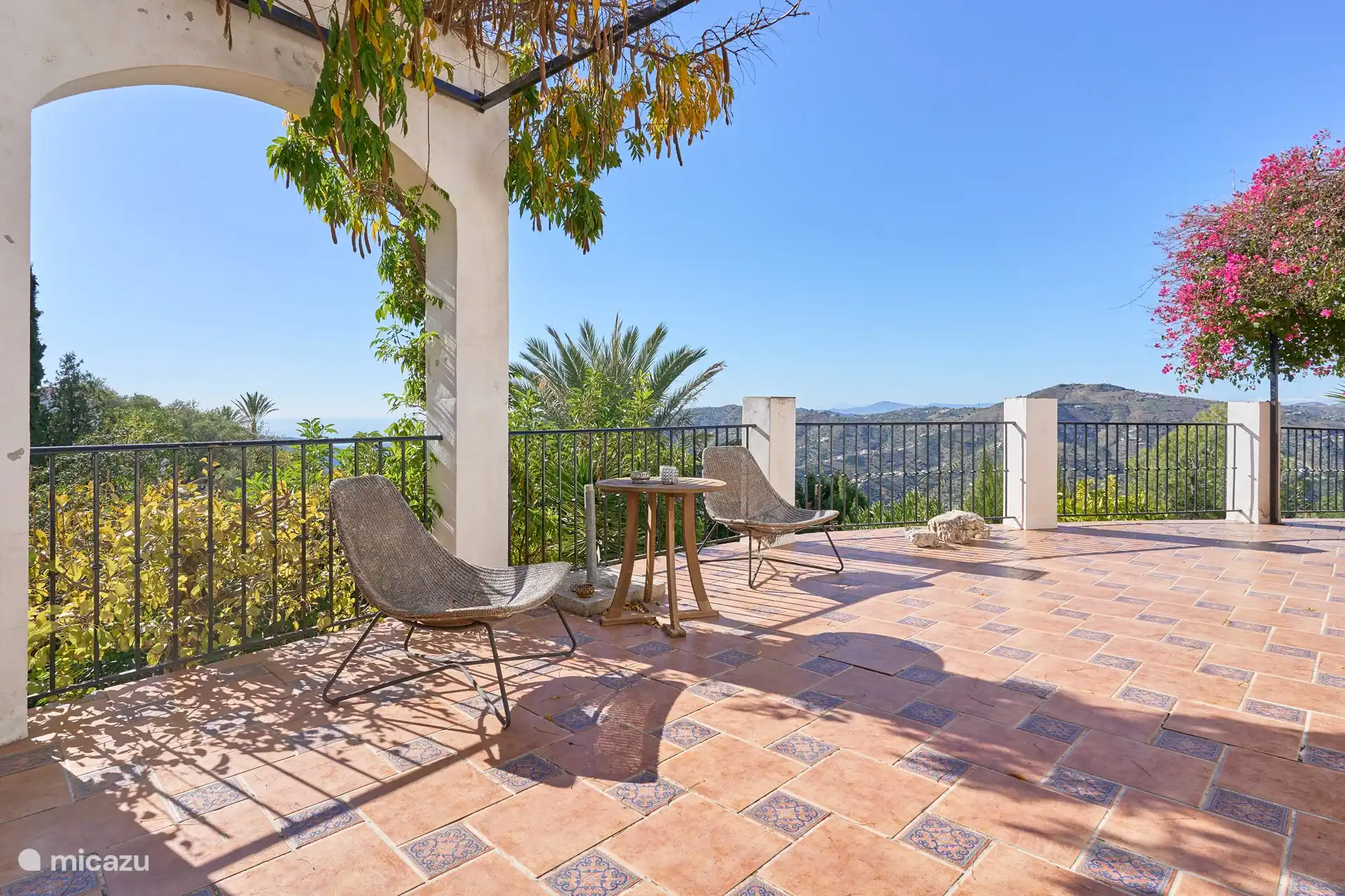 separater Sitzplatz auf der Terrasse