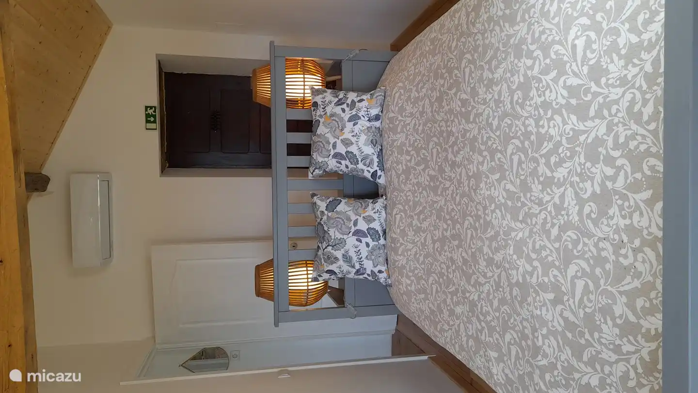 Drittes Schlafzimmer mit Doppelbett