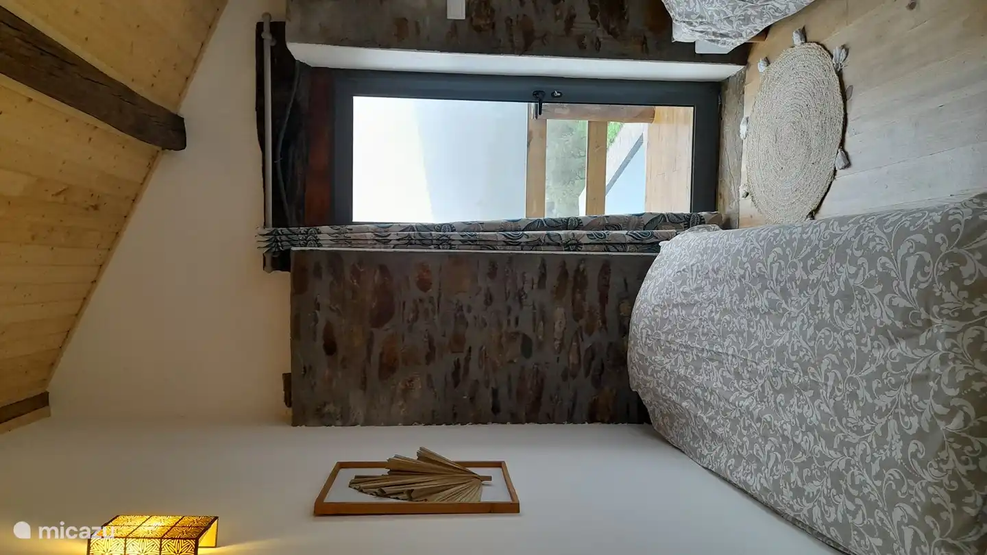 In dem kleinen Haus gibt es zwei Schlafzimmer. Dies ist das Schlafzimmer mit zwei Einzelbetten