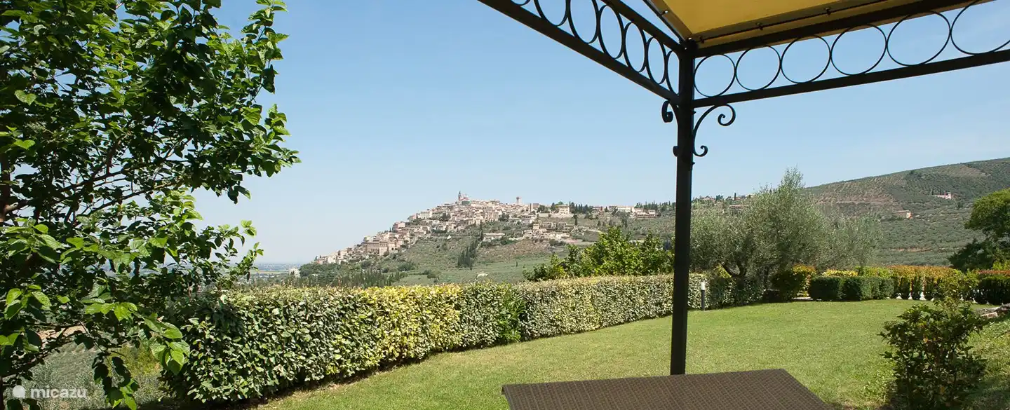 Vista desde debajo de la glorieta