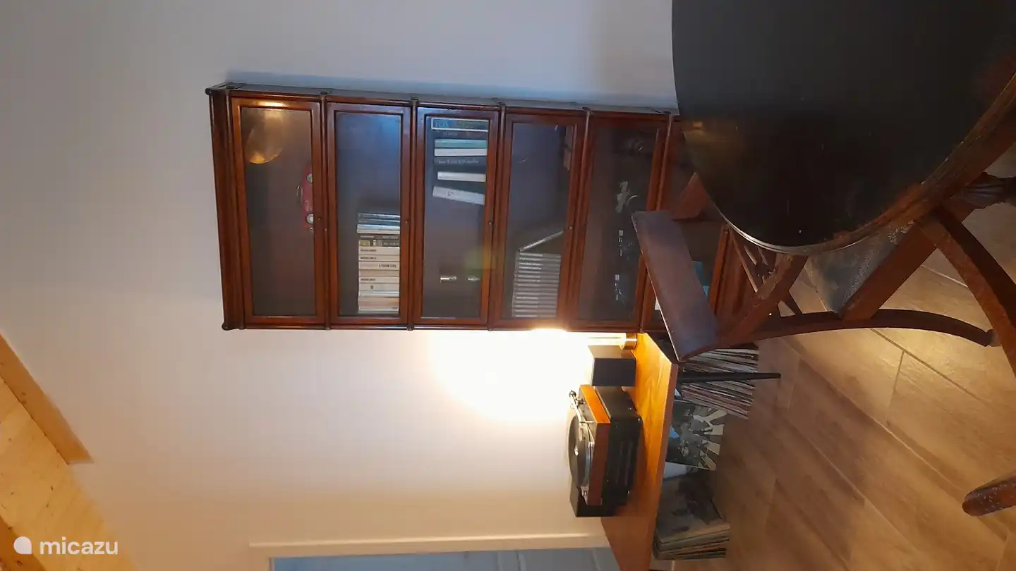 Livres en néerlandais, anglais et norvégien