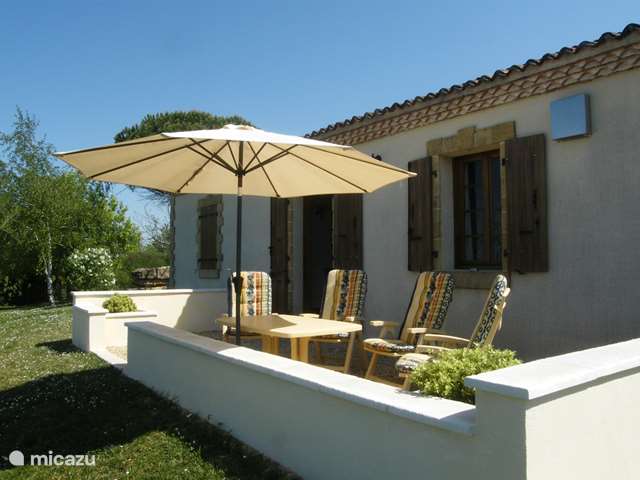 Holiday home in France, Dordogne, Sarrazac - terraced house Domaine les Pins - Le Chene