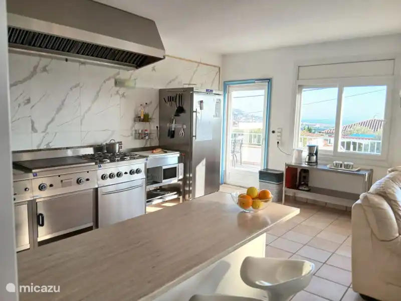 Rent Casa Azul in El Mas Fumats at Micazu