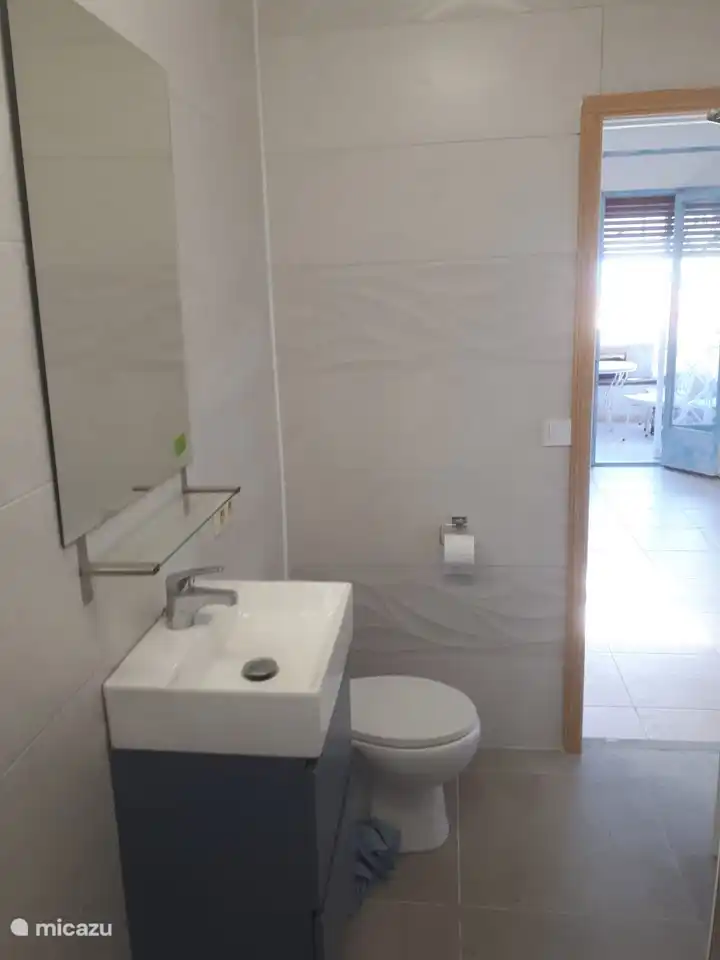 Badezimmer in der Master-Suite