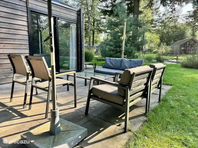 chalet en Países Bajos, Güeldres, Arnhem – Casa de vacaciones Maridu Wellness Sofá lounge en la terraza