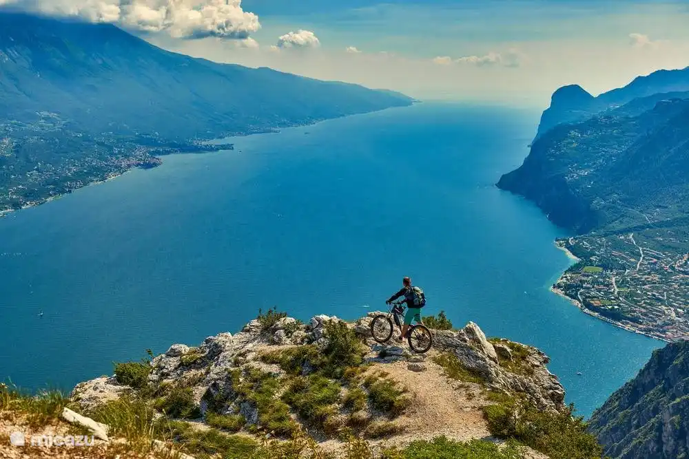 Vista sobre el lago de Garda