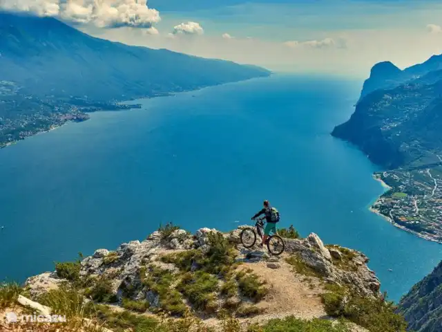 Location de Vacances Italie, Lac de Garde, Riva del Garda, appartement - Penthouse all'alba Vue sur le lac de Garde