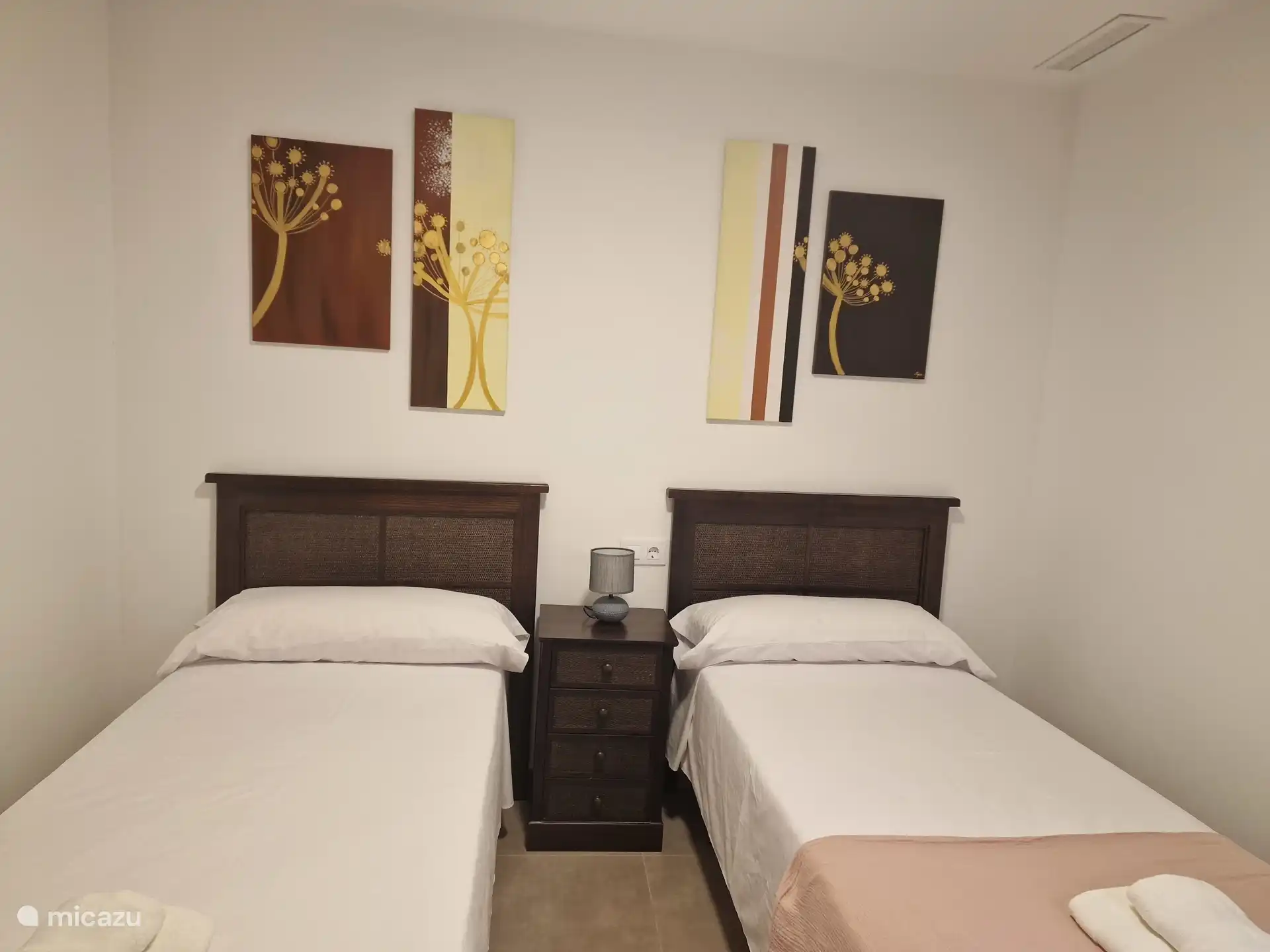 2 Camas Individuales 90cm