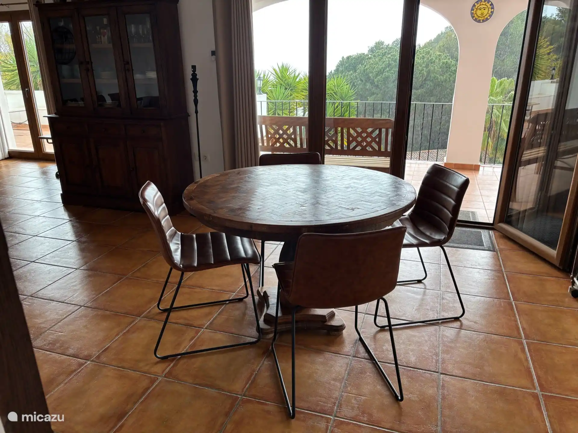 Table de petit-déjeuner