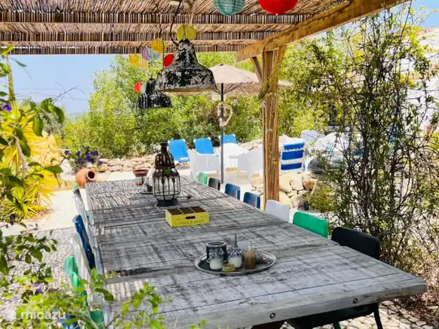 Casa Corcunda | Portugal, Algarve, Moncarapacho - maison de vacances Terrasse arrière pour tous les clients avec piscine et grand espace barbecue