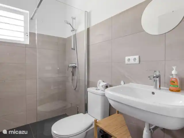 Villa Celebra Bida*Beveiligd Resort* huren in Curaçao, Banda Abou (west), Fontein - villa Badkamer 2