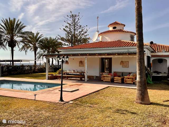 Vakantiehuis Spanje, Costa del Sol, Torrox-Costa – villa Beachhouse 'Tiempo Lento'