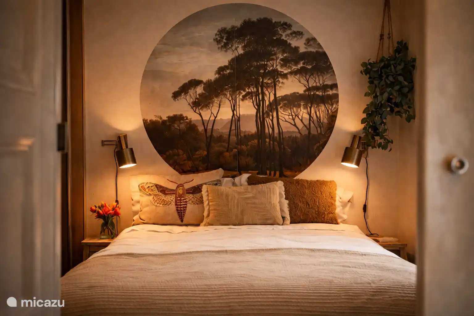 Met openslaande deuren naar de tuin