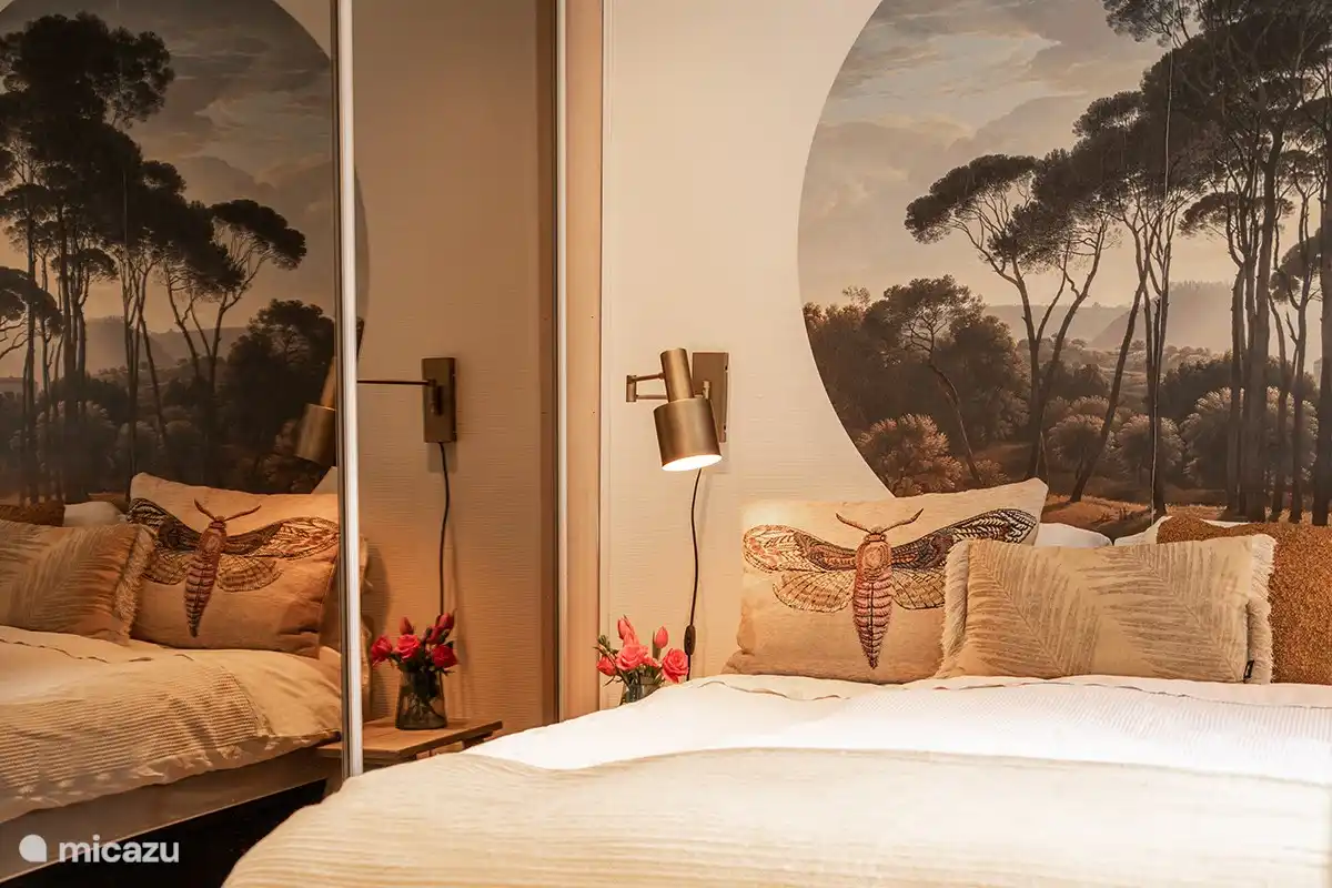 Großer Kleiderschrank 