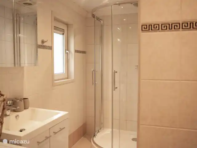 Stayatsas Tiny House Julia Veluwe!! huren in Nederland, Gelderland, Epe - tiny house Nieuwe douche