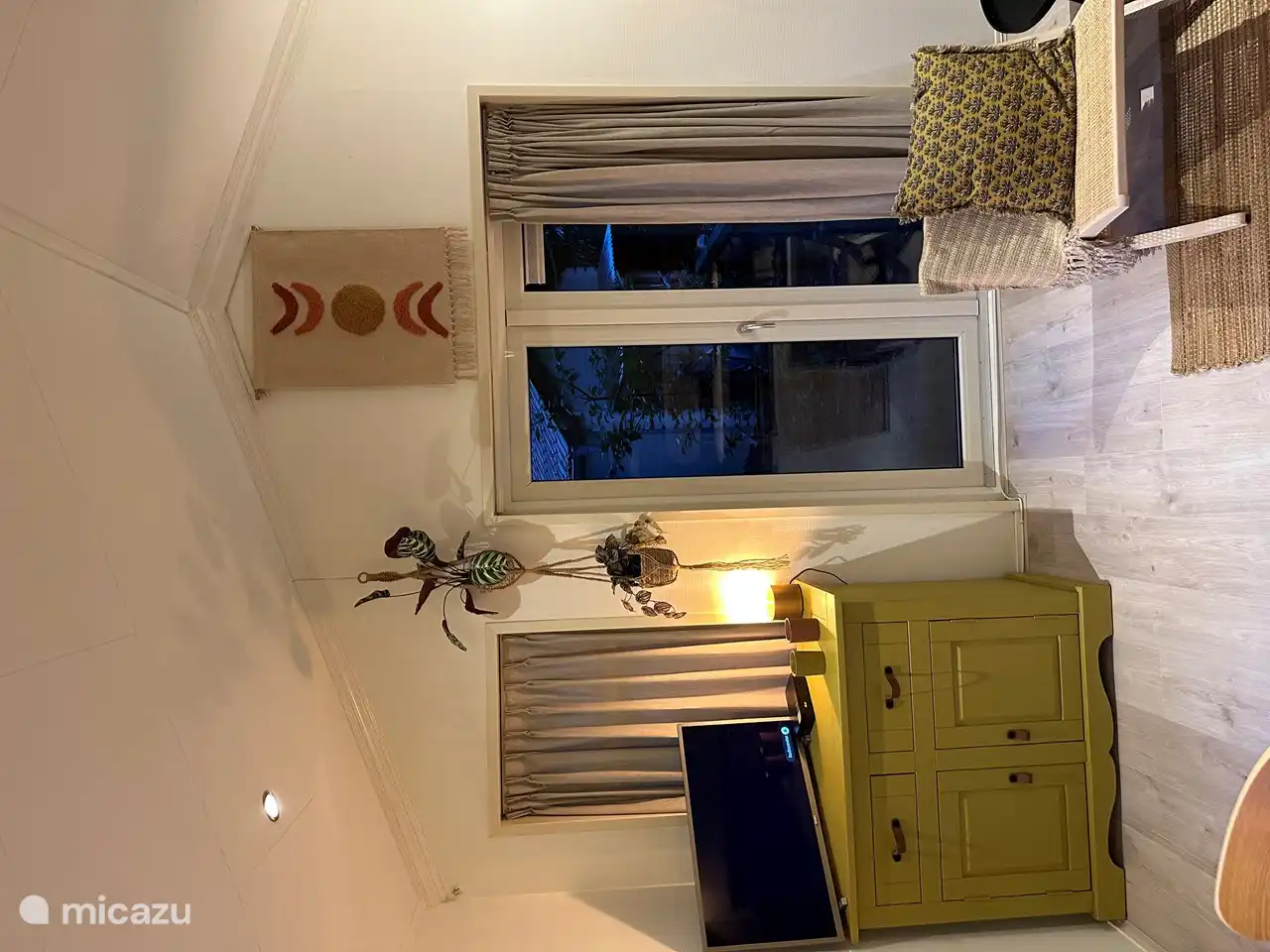 Es gibt Digital-TV und einen digitalen DVD-Player mit USB-Anschluss