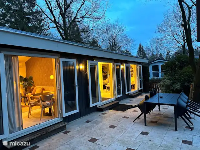 Stayatsas Tiny House Julia Veluwe!! huren in Nederland, Gelderland, Epe - tiny house zijaanzicht van het huisje