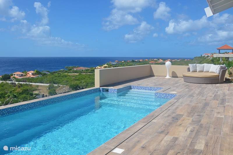 Vakantiehuis Curaçao, Banda Abou (west), Coral Estate, Rif St.Marie Appartement Villaloft 'Kaap Sint Marie' (B)