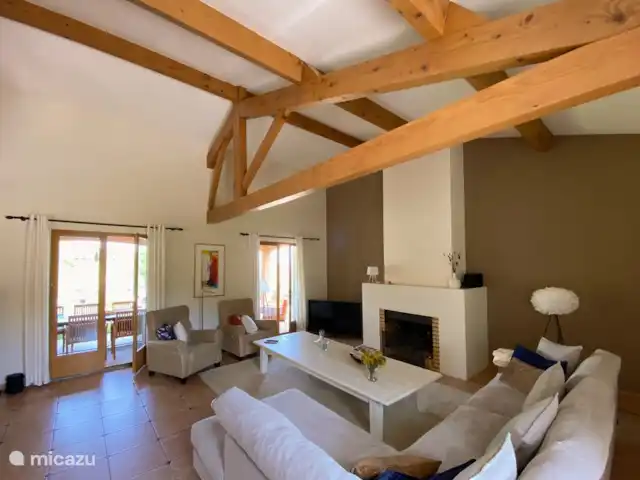 Tréville | France, Hérault, Saint-Chinian - villa Gigantesque Smart TV avec Chromecast et il y a aussi des boîtes de son Bluetooth