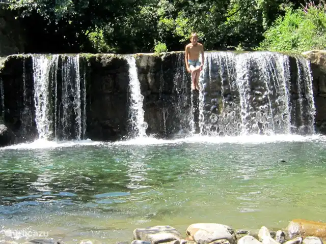 Tréville | France, Hérault, Saint-Chinian - villa La cascade rafraîchissante de la rivière Vernazobre, il faut la chercher !