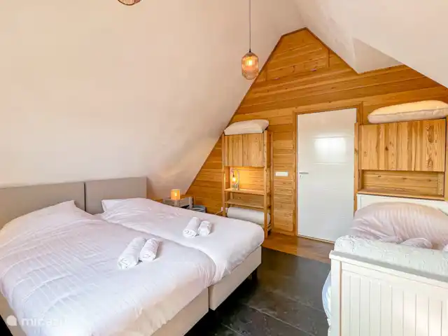 Maison du lac Hollande | Pays-Bas, Groningue, Kropswolde - maison de vacances Au 1er étage, 1 des 4 chambres est adaptée pour 3 personnes.