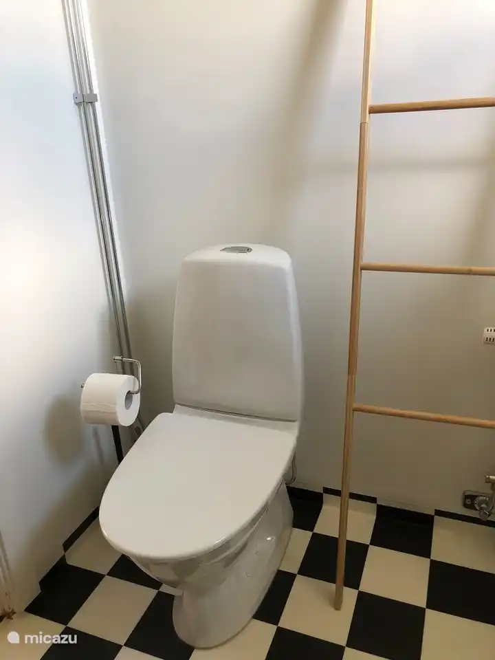 El baño en el primer piso