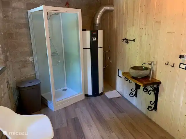 additional shower room