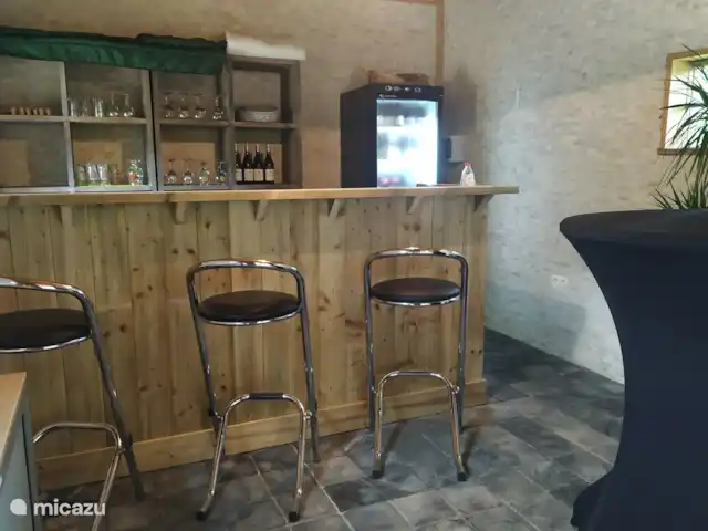 Villa Alterbiezen Höselt en Bélgica, Limburgo, Bilzen - casa vacacional En el bar