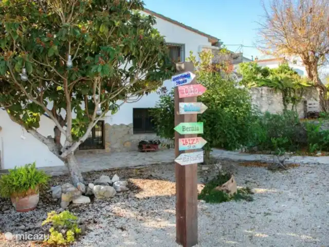 Casa la Perla | Espagne, Costa Blanca, Benissa - finca Le poteau indicateur sur notre cour