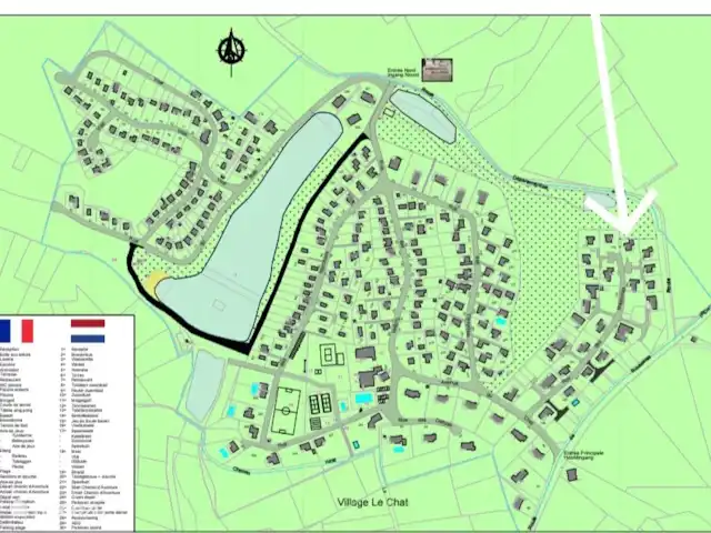Accueil familial indépendant avec chien accepté | France, Charente, Écuras - maison de vacances plan ancien Le Chat tout à droite à la flèche blanche Rue des Magnolias 176