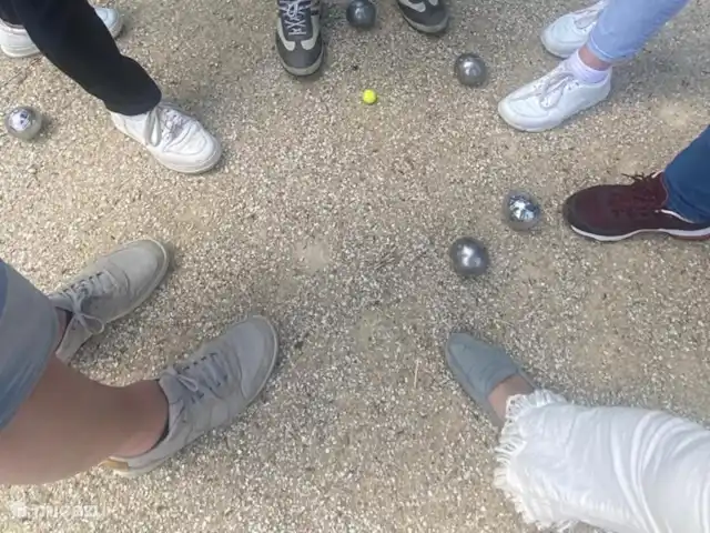 Accueil familial indépendant avec chien accepté | France, Charente, Écuras - maison de vacances Pétanque (5 courts)