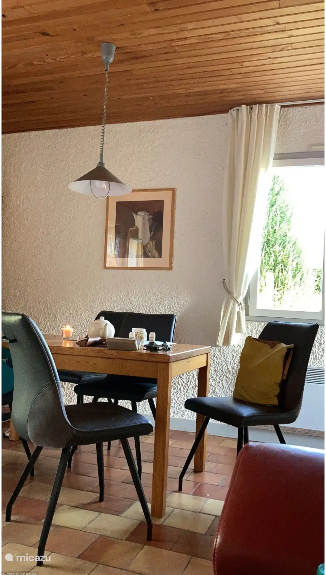 Esstisch für den Innenbereich