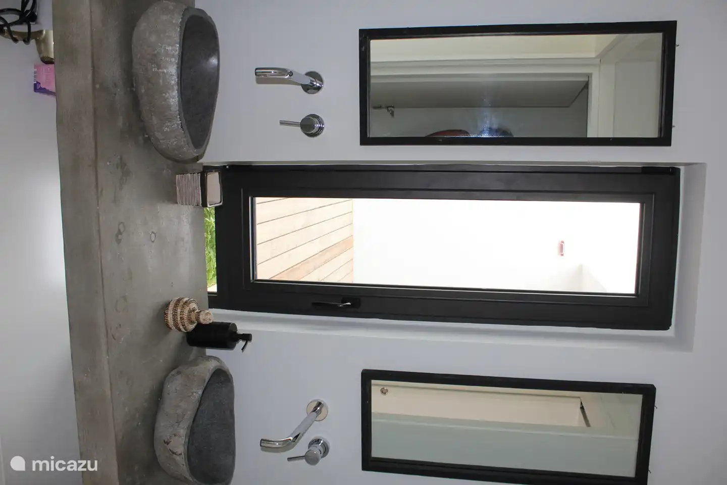 Gemeinsame Toilette zwischen dem zweiten und dritten Schlafzimmer